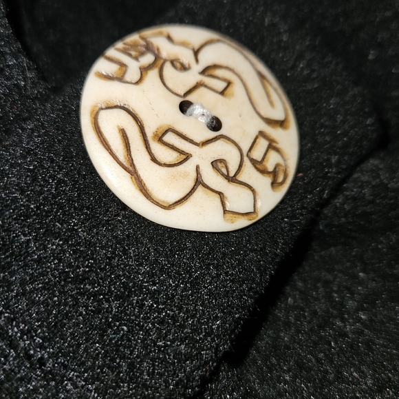 Embroidered Fleece Wrap - Picture 5 of 6